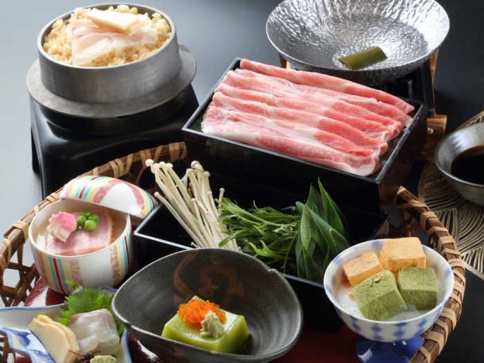 季節替わりの釜めしをお好みで楽しむ＜釜めし御膳＞ホテルビナリオ嵯峨嵐山