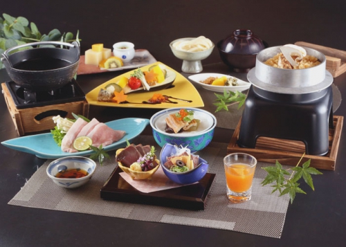 夕食一例/京の創作会席料【秋】保津川